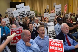 Photo courtesy of Pat Arnow On Sept. 29, Professional Staff Congress members demonstrated for a new contract after the expiration of the previous one in 2010.