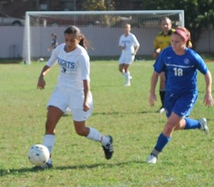 Photo by Carla Pennolino Freshman forward Nicolette Scrozzo