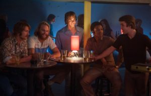 Still of Dale Douglas, Wyatt Russell, Glen Powell, Blake Jenner, Temple Baker and J. Quinton Johnson in Everybody Wants Some!! (2016)